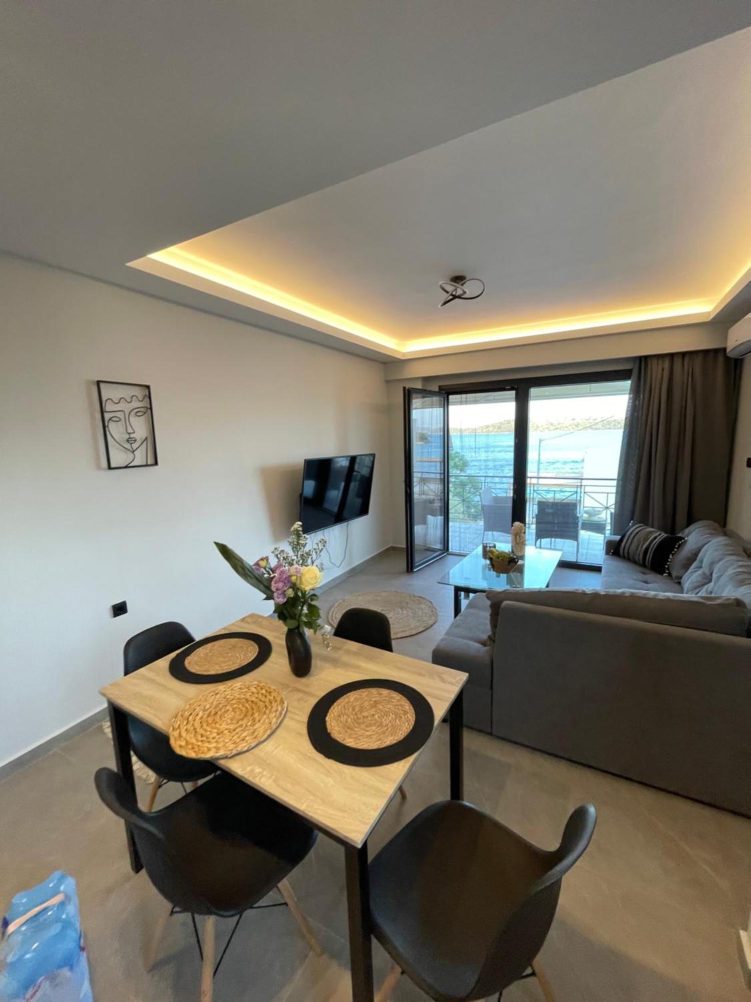 Sailors Apartments Perigiali Nydri  Extérieur photo