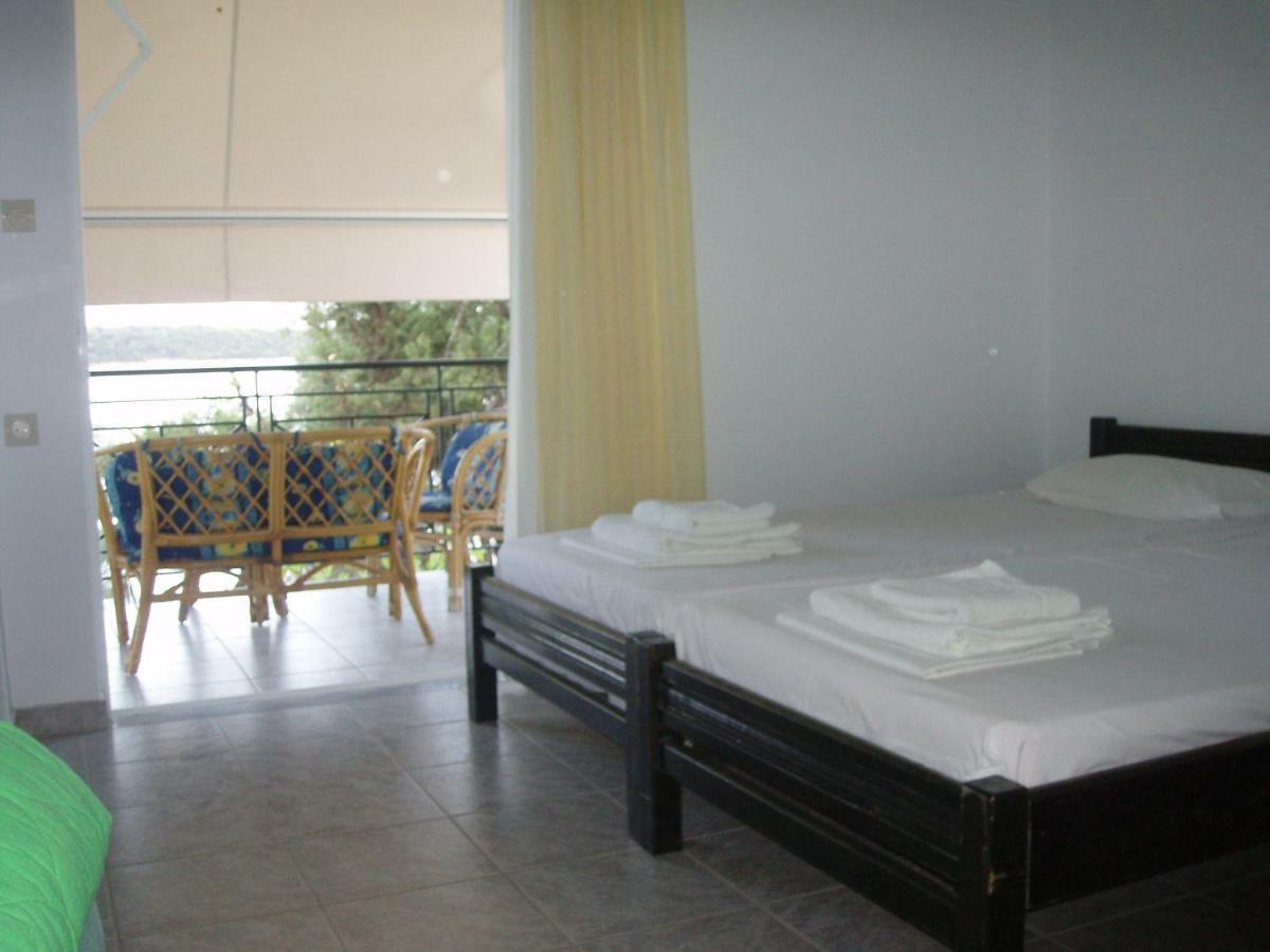 Sailors Apartments Perigiali Nydri  Extérieur photo