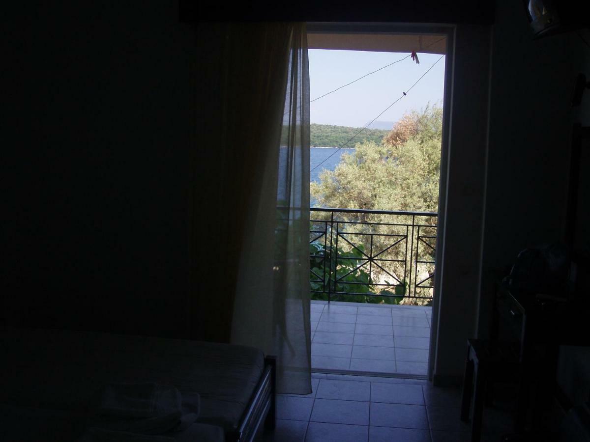 Sailors Apartments Perigiali Nydri  Extérieur photo
